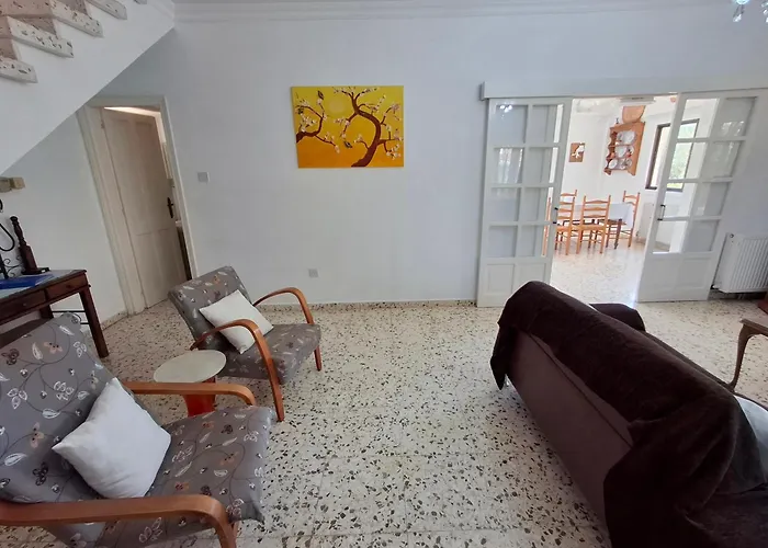 Grandma's House * Liopetri