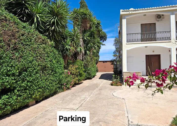 Grandma's House * Liopetri