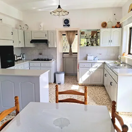 Grandma's House Case de vacanță Liopetri